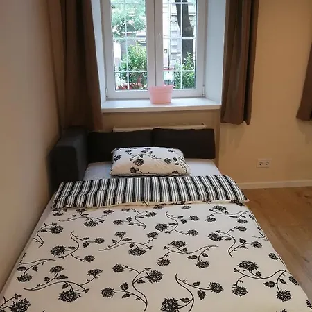 White Rose Apartment *
